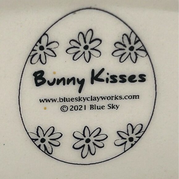 Blue Sky Bunny Salt & Pepper Shakers In Basket With Floral & Blue Butterfly - Picture 11 of 14